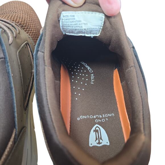 Athletic_Shoes
